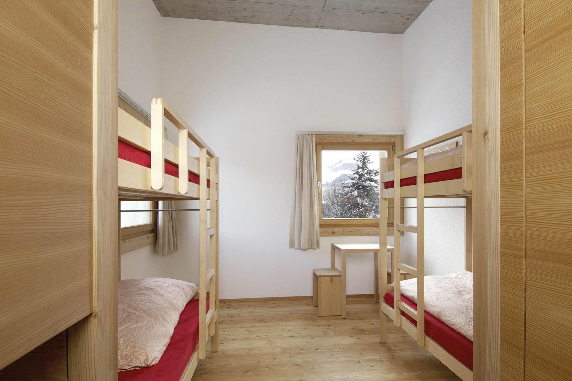 Scuol Youth Hostel Buitenkant foto