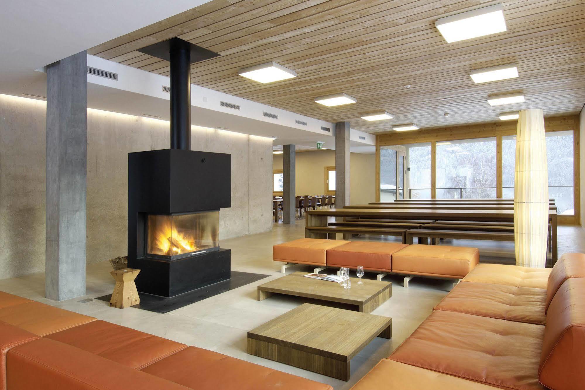 Scuol Youth Hostel Buitenkant foto